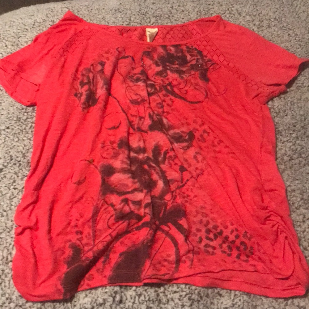 Plus size faded glory shirt